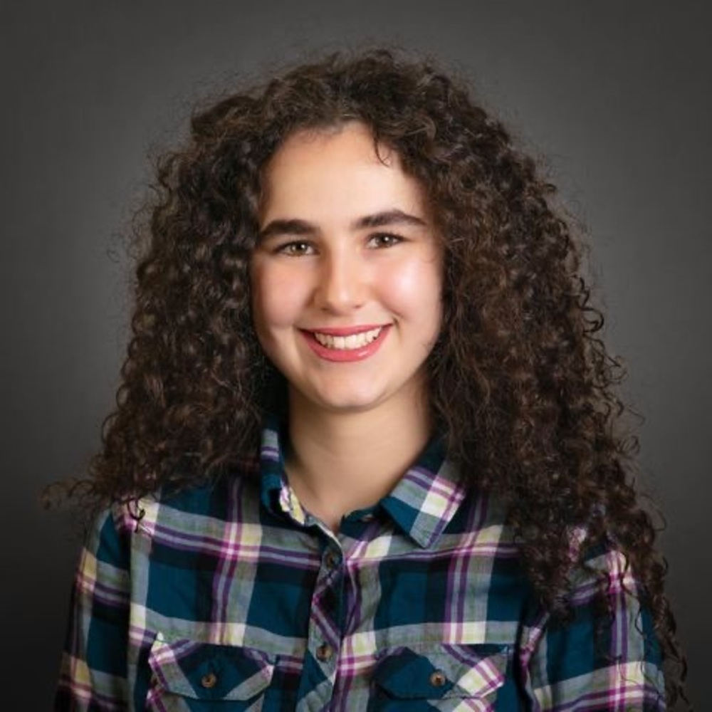 Meet your Posher, Alina